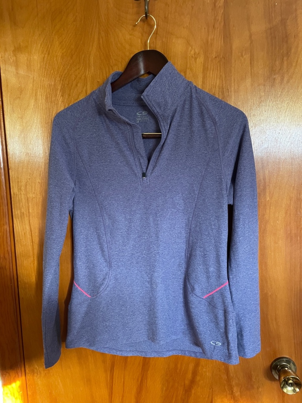 Fitted quarter zip